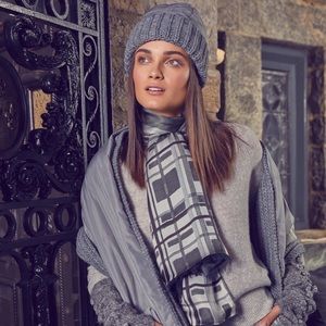 100 percent silk echo scarf